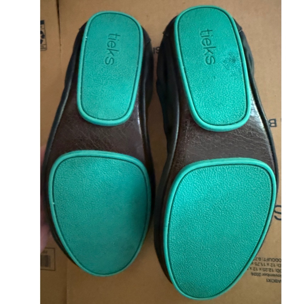 Tieks Matte Black Leather Ballet Flats Teal Sole Foldable Shoes Women Size 10